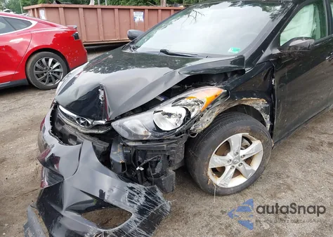 2012 Hyundai Elantra Gls (Ulsan Plant) z USA, uszkodzony, nr VIN KMHDH4AE6CU341455